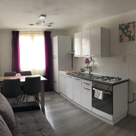 Apartment Florian リエカ エクステリア 写真