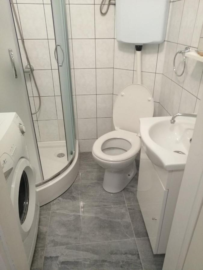 Apartment Florian リエカ エクステリア 写真