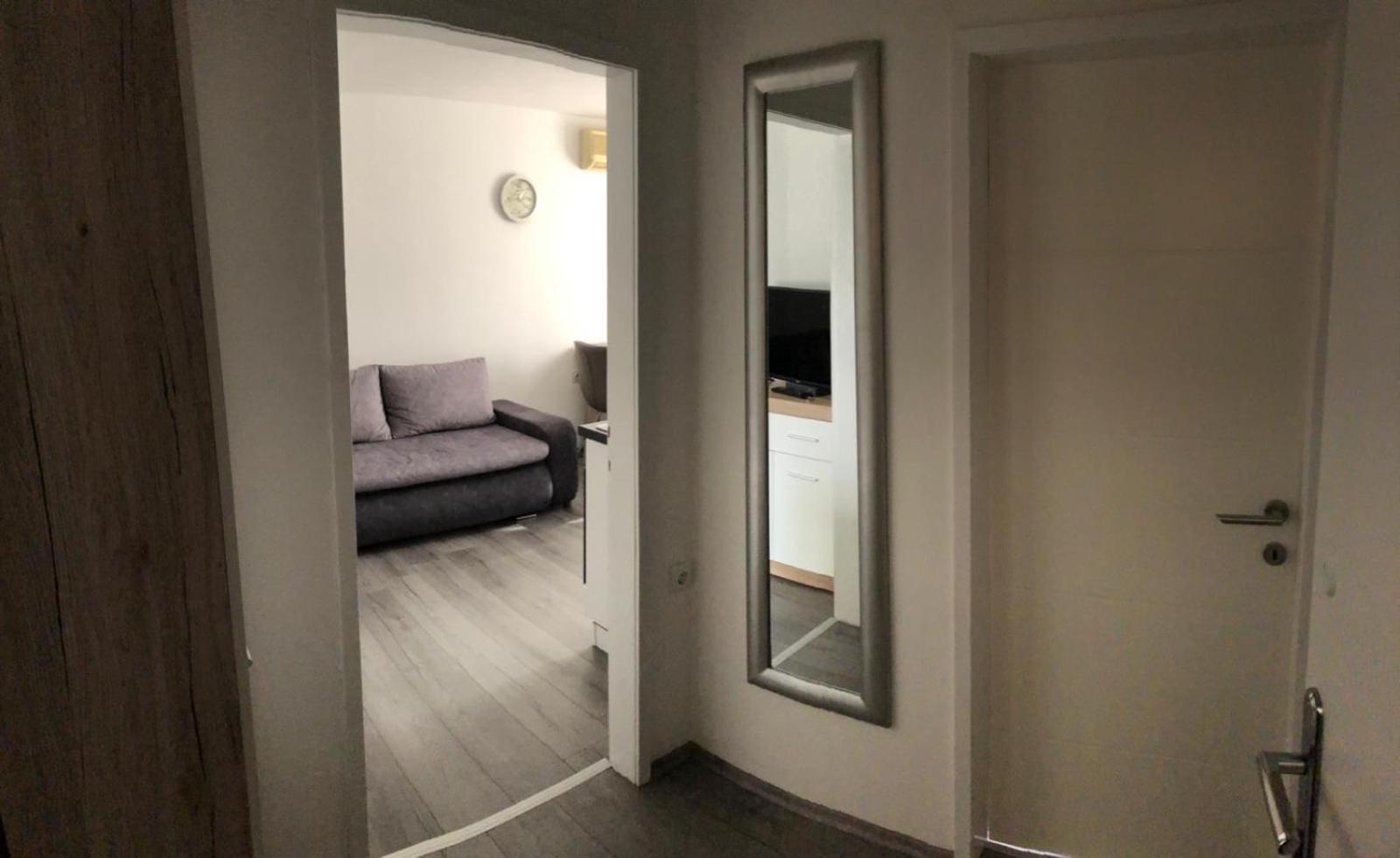 Apartment Florian リエカ エクステリア 写真